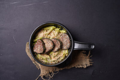 STEAK WITH GREEN PASTA